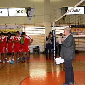 APPGO II LO Rzeszów z pucharem Prezesa SKS MOSiR „DUKLA”