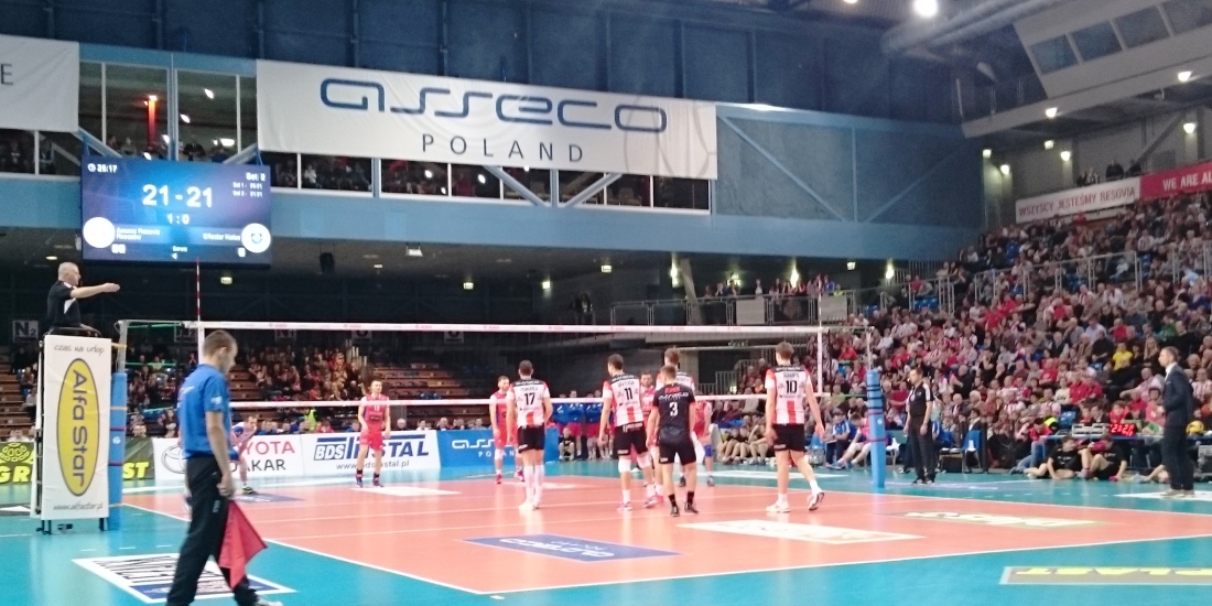 PlusLiga: Trzy punkty Resovii z Effectorem, powrót Achrema
