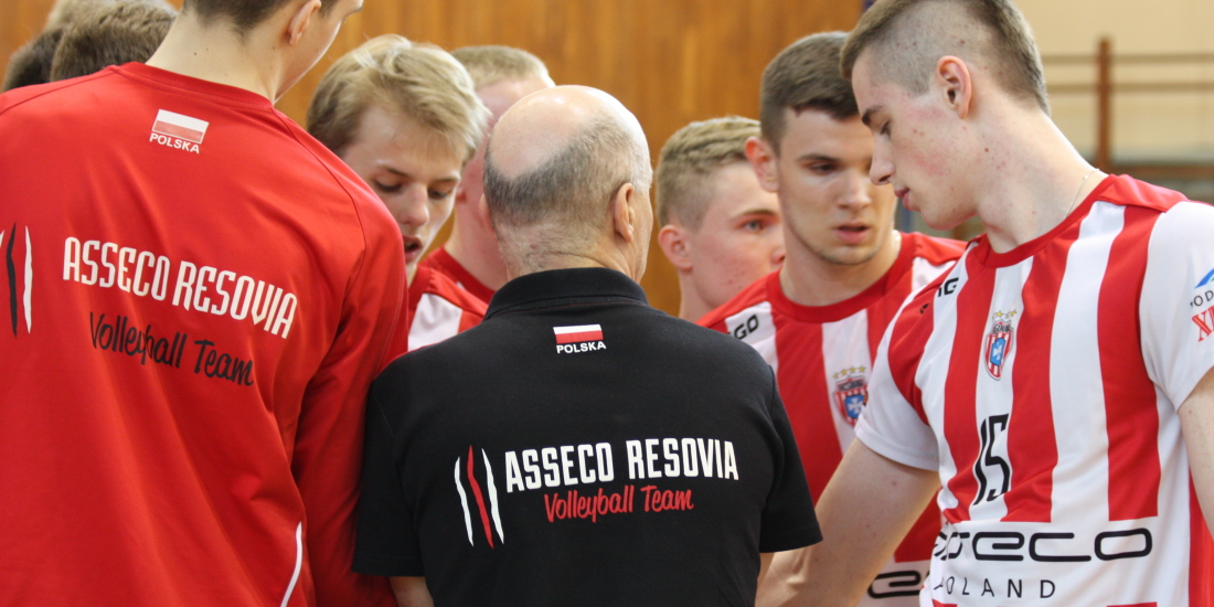 1/2 MP Kadetów: Pewne zwycięstwo AKS-u na inaugurację turnieju półfinałowego